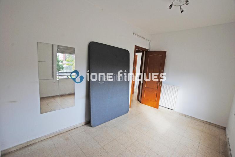 Foto 8dc17e06-84f0-4d0e-987b-e7d3f8b2f1a3. Piso ione finques ofrece en Ca n'Oriac Sabadell