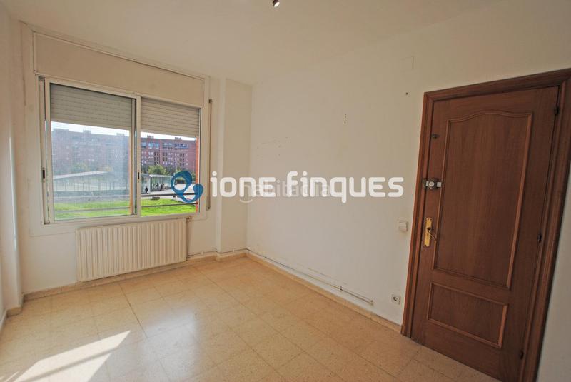 Foto f8a7db8b-825e-452b-b5a7-9ac00d5c3018. Piso ione finques ofrece en Ca n'Oriac Sabadell