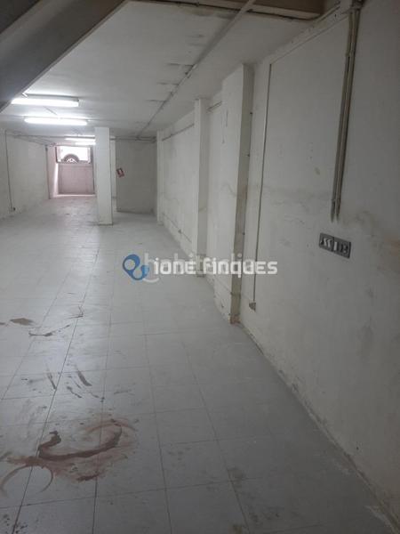 Foto ca3c8da2-ae05-40eb-bb53-14da3e30be86. Local comercial ione finques ofrece en Centre Ripollet