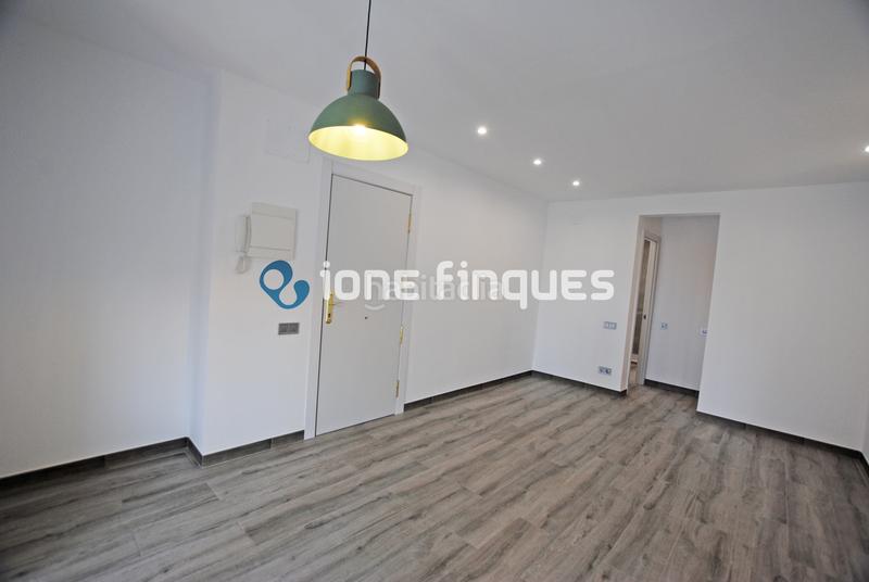 Foto 32f05678-c027-4af1-aaf9-7e2de6c36ea4. Appartamento con riscaldamento in Canovelles