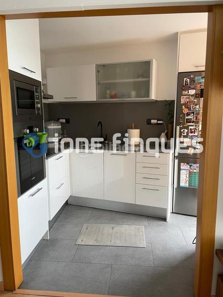 Foto 8a42c3fc-5189-484c-9188-ed3209d233d1. Piso ione finques ofrece en La Serreta Rubí