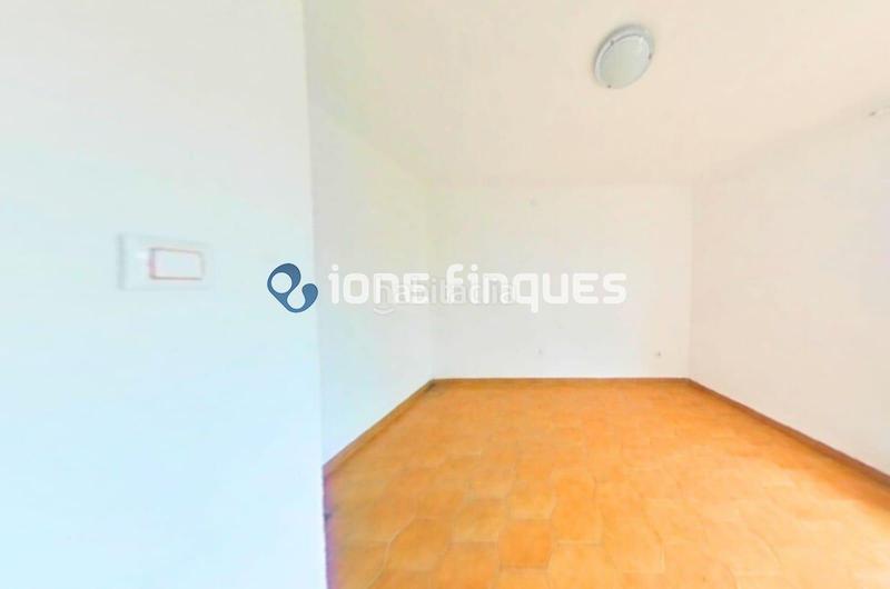 Foto f24e870e-1bdf-42fd-848d-cd8075eab51c. Appartamento in Llagosta (La)