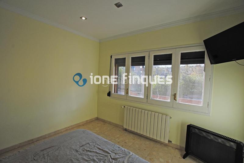 Foto 3cd5b72d-9552-44ef-8cba-a0251285279d. Chalet avec chauffage parking dans Les Fonts Sant Quirze del Vallès