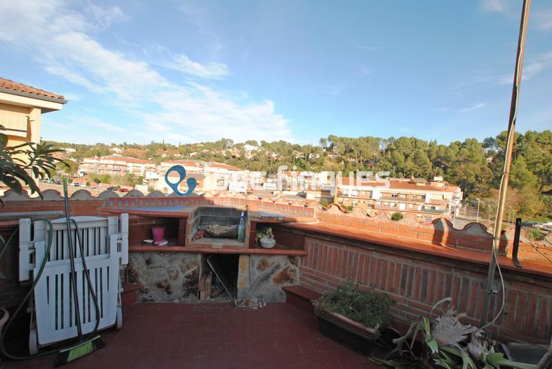 Foto 42f02957-25ff-496b-8168-0a474ddc3da6. Chalet avec chauffage parking dans Les Fonts Sant Quirze del Vallès