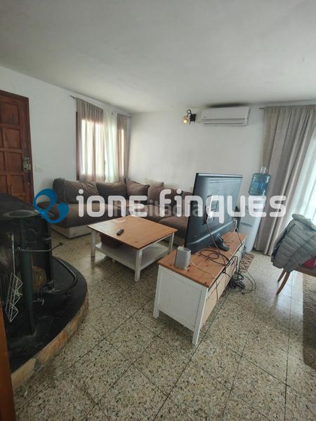 Foto 2d46e4ff-dbfe-462a-9dd4-e9cb1c14bc38. Xalet amb calefacció aparcament a Nou Vendrell Vendrell (El)