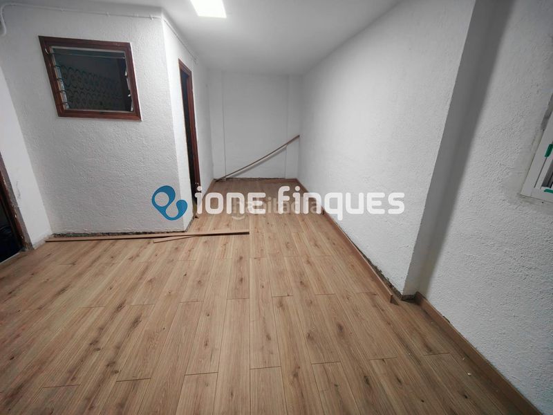 Foto 2fde20c3-a162-4a9d-9993-878f47c8a40b. Xalet amb calefacció aparcament a Nou Vendrell Vendrell (El)