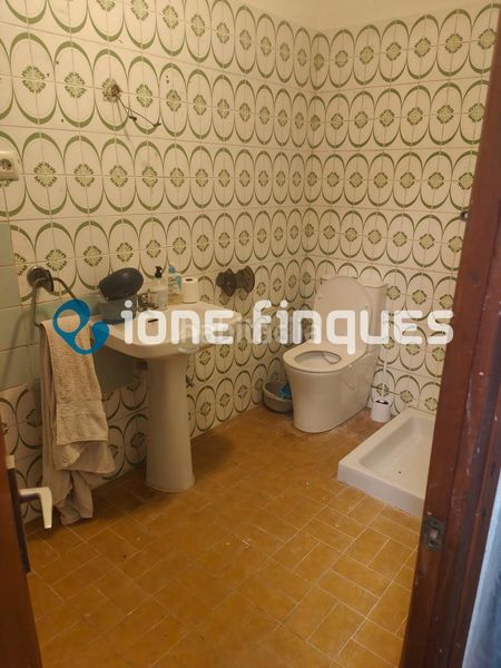 Foto 338572c2-4120-4687-b2e8-11a49f9a410c. Xalet amb calefacció aparcament a Nou Vendrell Vendrell (El)