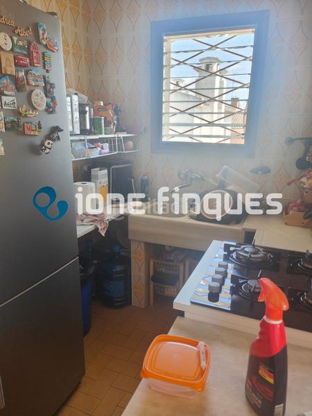 Foto 34cd57db-6cd3-4a5a-9347-cdcc48c6fb43. Xalet amb calefacció aparcament a Nou Vendrell Vendrell (El)