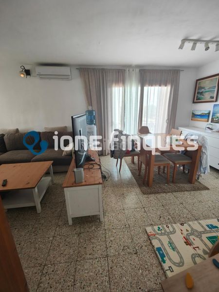 Foto 99bed4be-47da-4627-96e8-ef1099f677f1. Xalet amb calefacció aparcament a Nou Vendrell Vendrell (El)