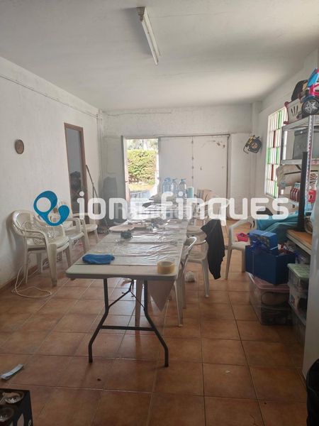 Foto f9b8d4d8-be97-4f18-abfc-025f7955a803. Xalet amb calefacció aparcament a Nou Vendrell Vendrell (El)