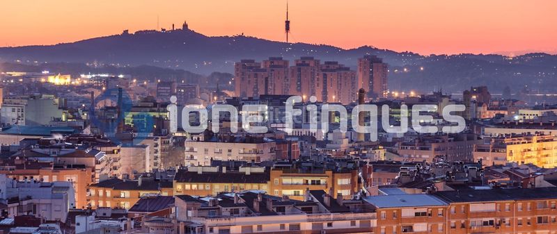 Foto 4f2fceae-9c2b-488d-bdf9-280d8d19864a. Pis amb calefacció aparcament a Ca n'Aurell Terrassa