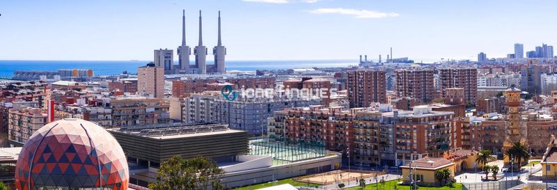 Foto dd11b8ee-ff51-485b-a739-f3e08128c89e. Pis amb calefacció a Congrés Badalona