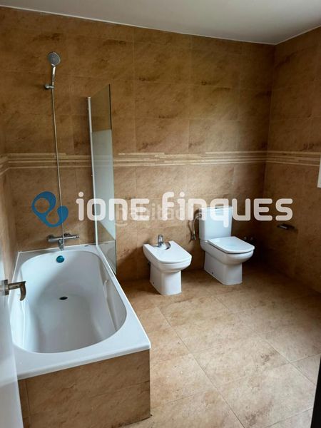 Foto d08bfb1a-7ecc-43a0-a31b-263fe3204565. Xalet amb calefacció aparcament piscina a Castellnou-Can Mir-Can Solà Rubí