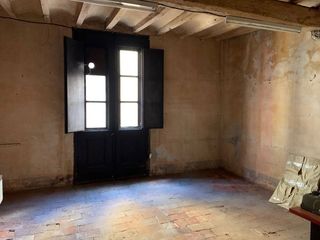 Edifici en Olot. Edificio en venta en olot