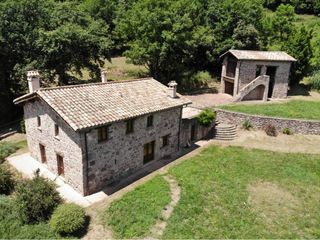 Casa en Vall d´en Bas (La). Masia en venta en sant privat d'en bas
