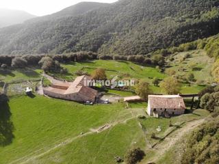 Masia a Argelaguer. Impresionante masía con 220 hectáreas alta garrotxa