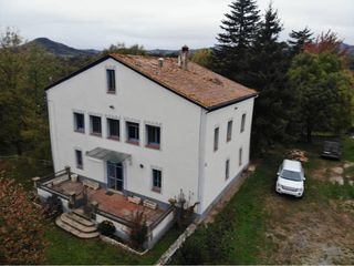 Casa en Santa Maria de Corcó. Masía en venta l'esquirol