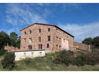 Casa en Figaró-Montmany. Masia en venta en tagamanent