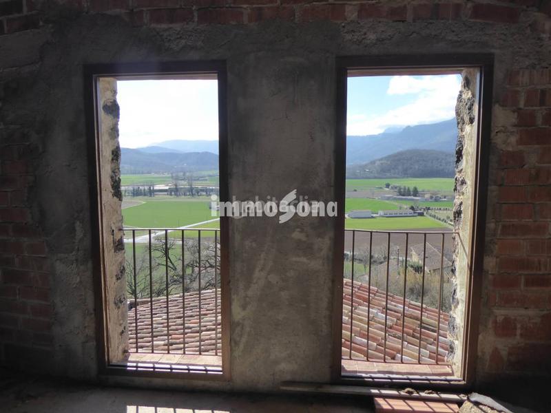 Foto 9c7bca1a-2308-4d18-8078-26bf45328d72. Haus mit parking in Vall d´en Bas (La)