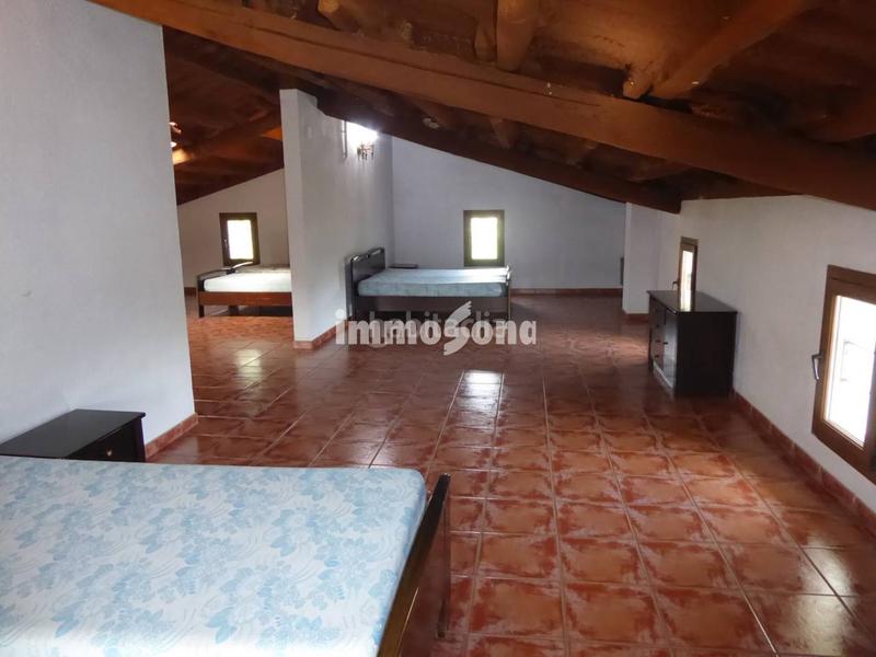 Foto 9775d38c-dcc2-4770-ac6a-16a780c31a8c. Mas avec chauffage parking dans Tona