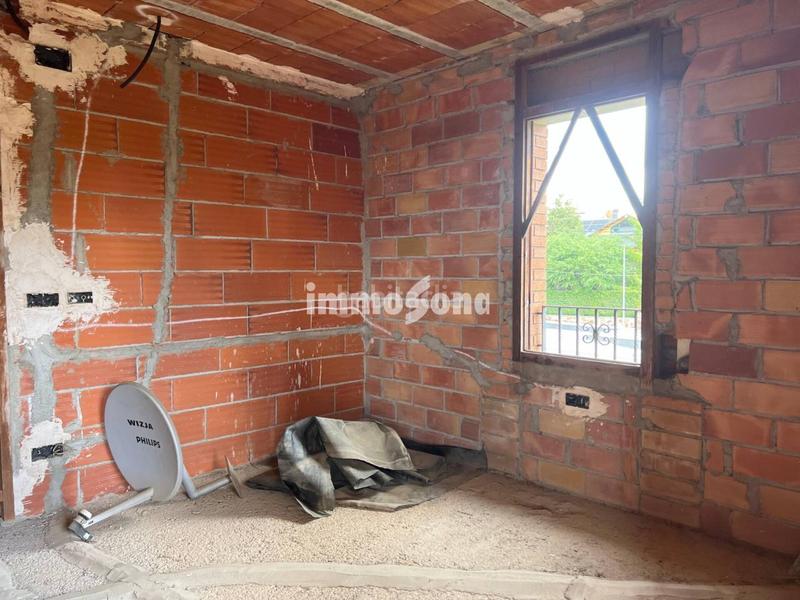 Foto 2aef7fcc-85fe-4038-a071-95d98be13750. Casa amb calefacció aparcament a Taradell