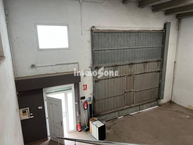 Foto dc53c720-3715-4048-823c-b4ef1ecb2d0f. Nau industrial a Manlleu