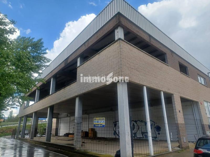 Foto 5a15f971-f6a3-4f68-92e5-7dae23ccab0f. Local comercial a Tona