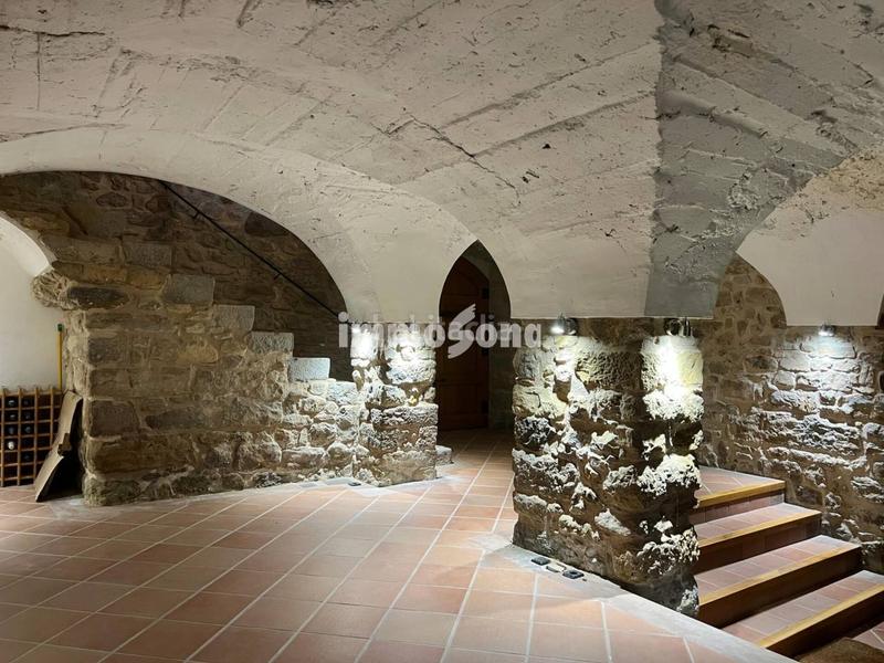 Foto 0be126b3-ba40-4044-af08-9f960b168a70. Masía masia en venta en la vall den bas en Vall d´en Bas (La)