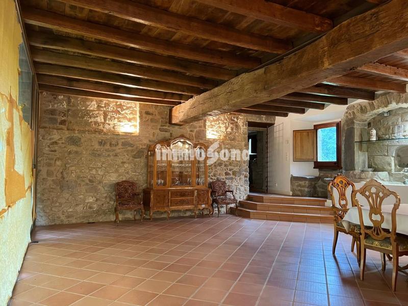 Foto 160acc35-c6c9-4e6a-82c4-d512badafb26. Masía masia en venta en la vall den bas en Vall d´en Bas (La)
