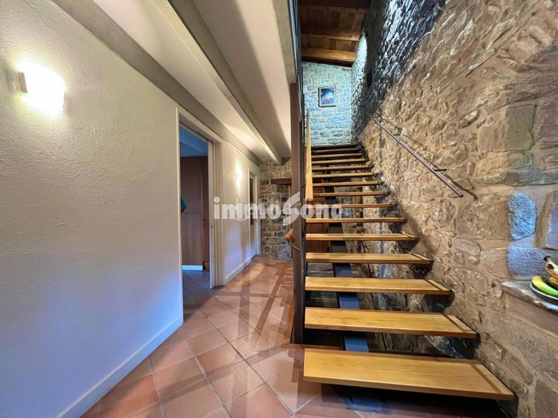 Foto 38c5c5fd-154b-4c50-a37f-275de989830b. Masía masia en venta en la vall den bas en Vall d´en Bas (La)