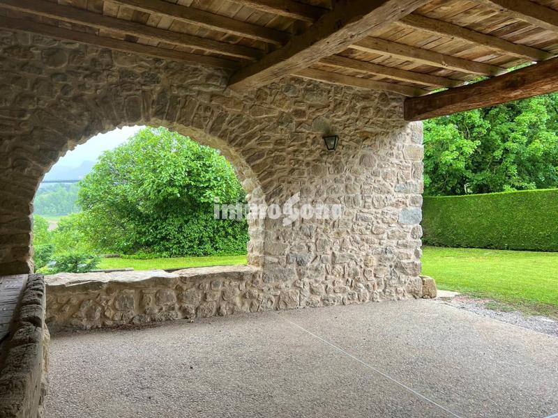 Foto 85259f2a-8432-4564-b563-e387bd87d3f6. Masía masia en venta en la vall den bas en Vall d´en Bas (La)