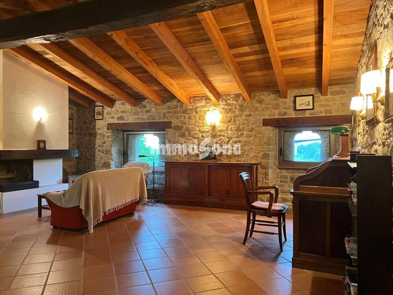 Foto ad269708-1ace-4cdc-8fc4-886250764e16. Masía masia en venta en la vall den bas en Vall d´en Bas (La)