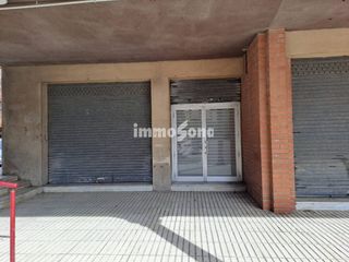 Lloguer Local Comercial a Estadi-Santa Anna. Local en alquiler en vic