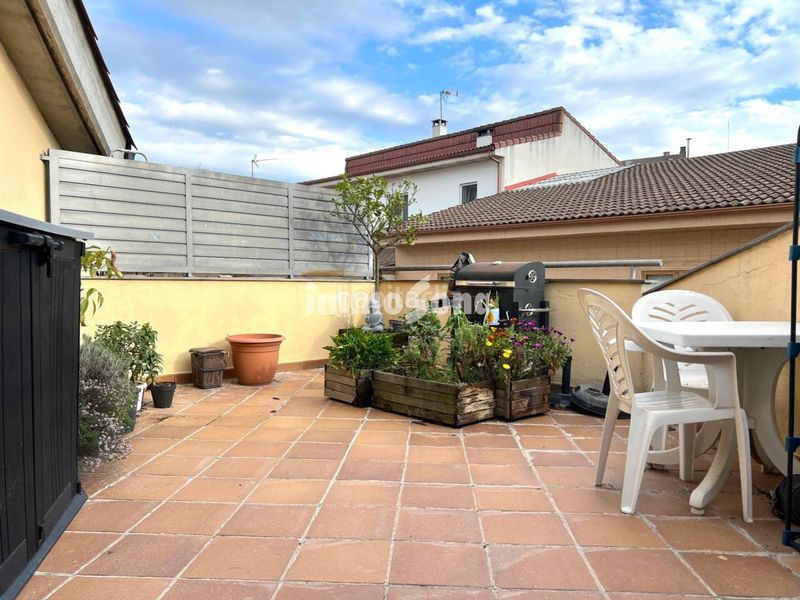 Foto 1b7a5170-3bde-411d-958c-12159dd6bbb6. Dúplex amb calefacció aparcament a Tona