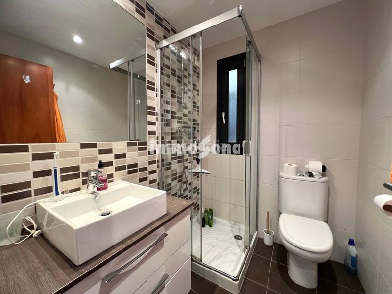 Foto 8326ee13-0d44-412e-8536-4422713e38e0. Dúplex amb calefacció aparcament a Tona