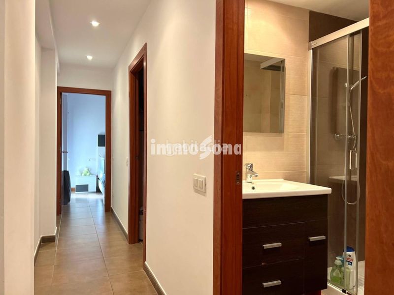 Foto c4f459b3-41b6-4170-9964-212b182b3599. Dúplex amb calefacció aparcament a Tona