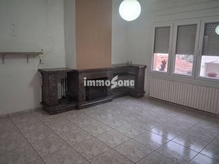 Casa a Tona. Casa en venta en tona