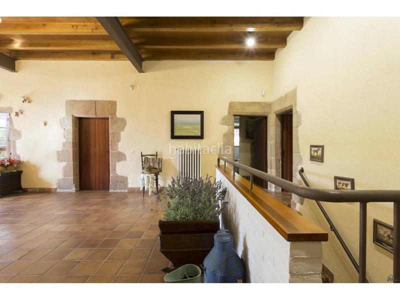 Foto a8d6f2f6-a004-4c91-a2ee-02db43dffe54. Casa masía catalana del siglo xvii en Anglès