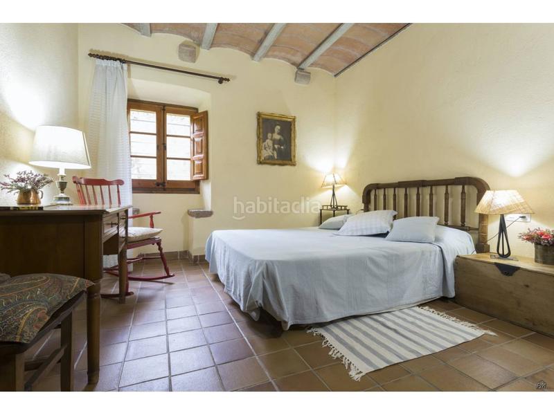 Foto bbc5de3c-4e09-4247-bfdc-95dd043322a2. Casa masía catalana del siglo xvii en Anglès