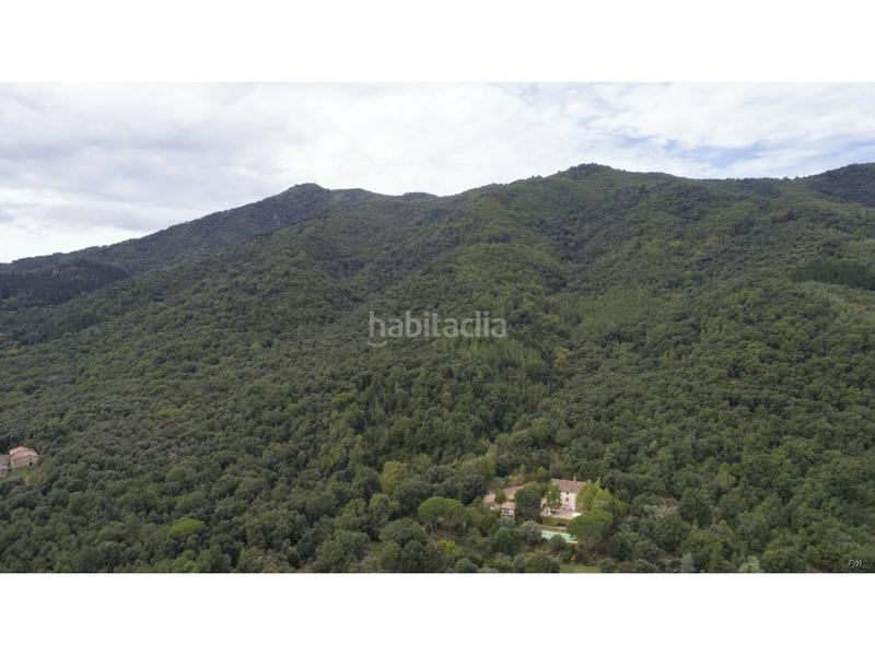 Foto dea2dd3b-e4e7-455d-92f8-16a5f815e01e. Casa masía catalana del siglo xvii en Anglès