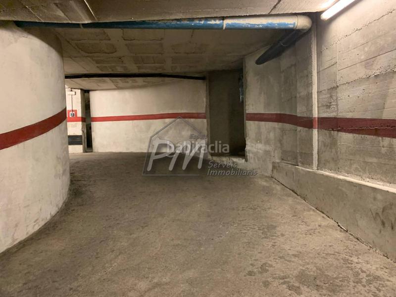 Foto 3f36a533-46c3-492b-a77c-b89ed6fa7296. Car parking in Sant Narcis Girona