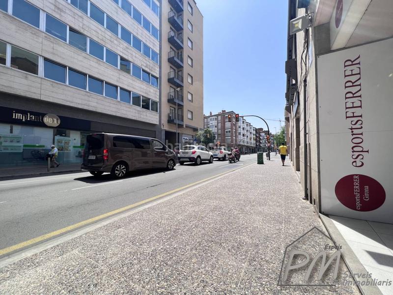 Foto 7887cd61-044c-4d91-b393-bbb728ae1089. Lloguer aparcament cotxe a migdia 40 a Eixample Nord Girona