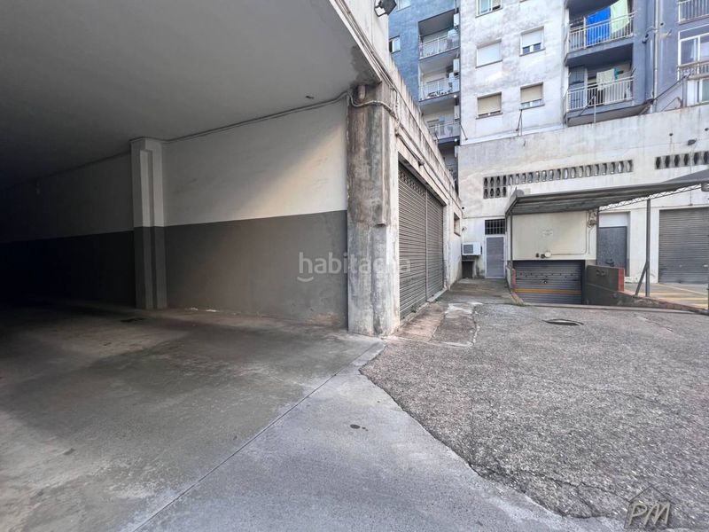 Foto 492cd075-5309-406d-9390-c710eee54140. Aparcament cotxe a Sant Narcis Girona