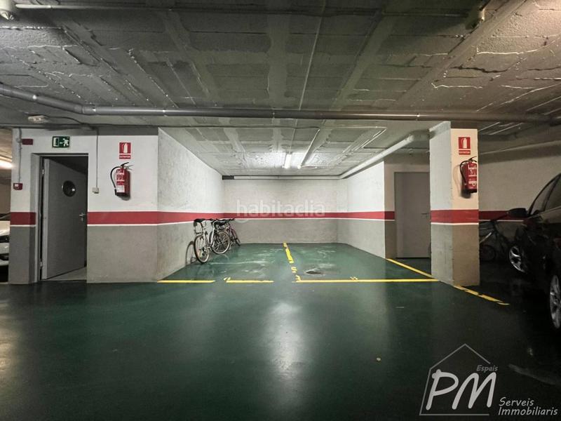Foto 009df684-eb6a-4beb-bcd9-feccfbf701d4. Rent car parking in Eixample Sud-Migdia Girona