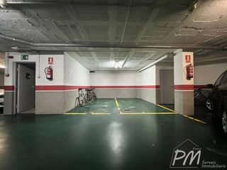 Rent Car parking in Eixample Sud-Migdia. Parking en alquiler en migdia casernes