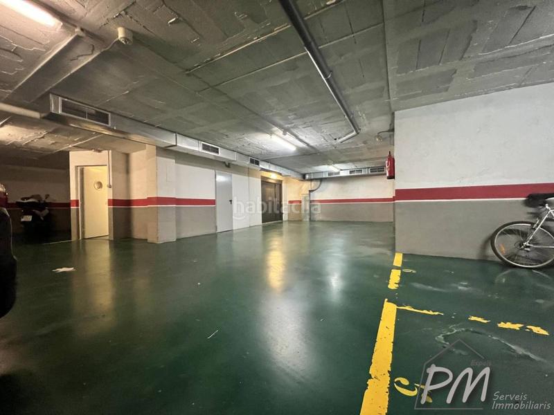 Foto 60bfd1b8-1bb7-4f42-8ba5-472a44a437d2. Rent car parking in Eixample Sud-Migdia Girona