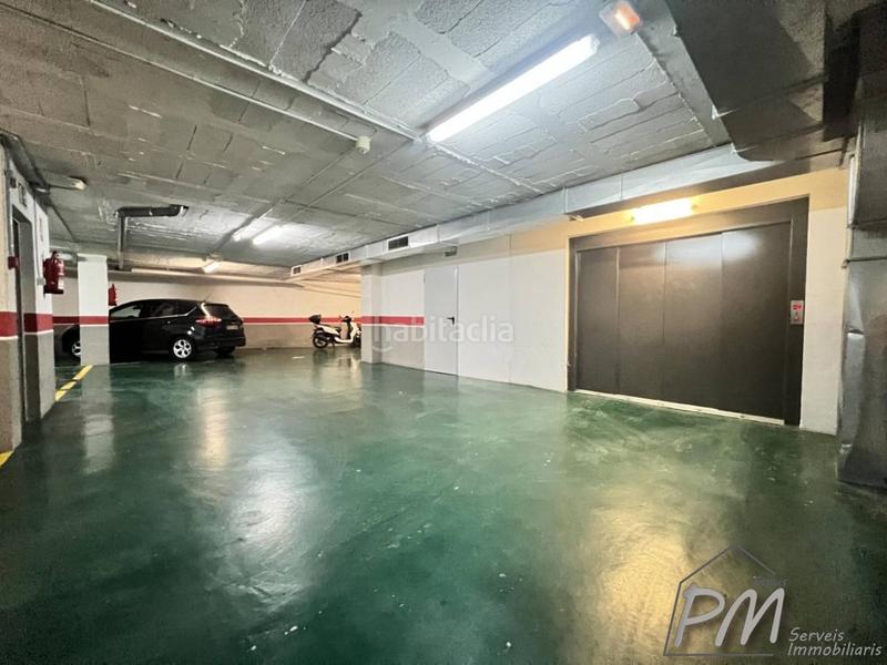 Foto ce5ba3a7-4bec-42cd-a97c-5dd3ba4eb01f. Rent car parking in Eixample Sud-Migdia Girona
