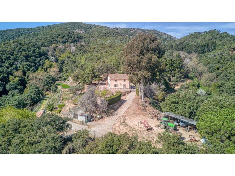 Foto 8cf6c492-8767-46f1-8fd8-375c9cf34b53. Casa increíble masia a la venta en Tordera Tordera