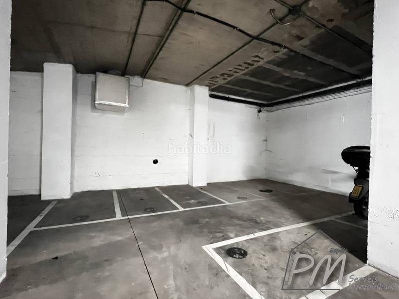 Foto 6a41a684-70bf-4b89-8a0a-f8394042eeb5. Alquiler parking coche disponibles en alquiler aparcaminetos zona sant ponç en Girona