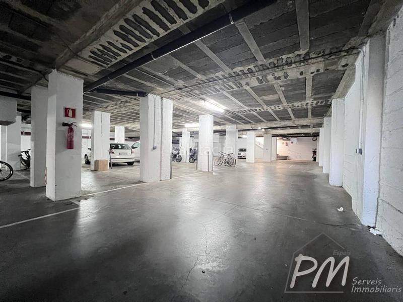 Foto c5cd76e7-4351-4a9e-a737-17fe5bd96b36. Alquiler parking coche disponibles en alquiler aparcaminetos zona sant ponç en Girona